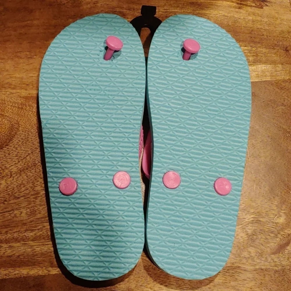 NWT 2/$10 DELiA*S Flip Flops